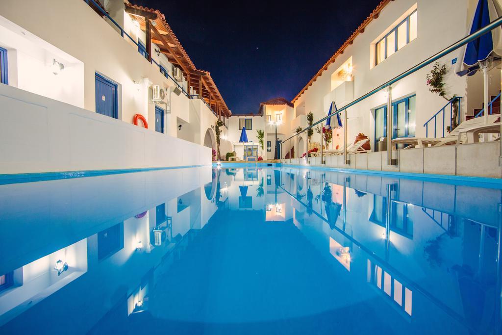 Iliana Hotel apartamentowy Pánormos